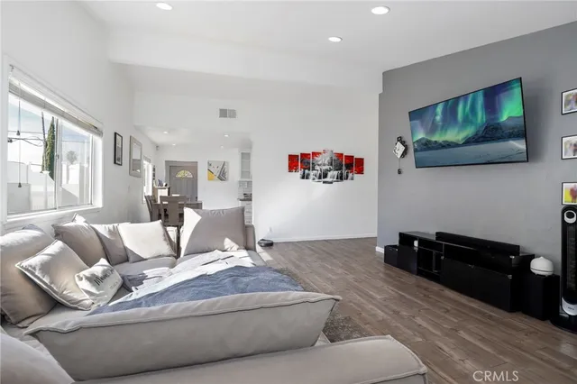 $795,000 | 13345 Calcutta Street, Sylmar, CA 91342