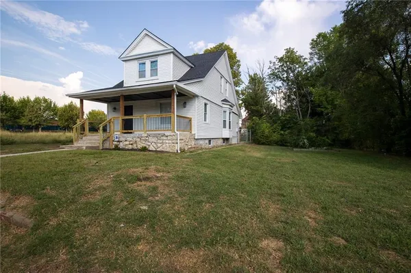 $219,900 | 2707 Park Avenue, Kansas City, MO 64109