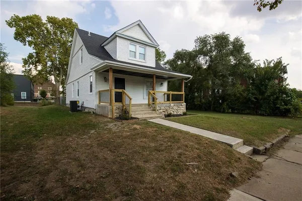 $219,900 | 2707 Park Avenue, Kansas City, MO 64109