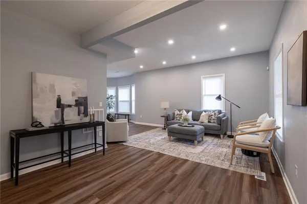 $219,900 | 2707 Park Avenue, Kansas City, MO 64109