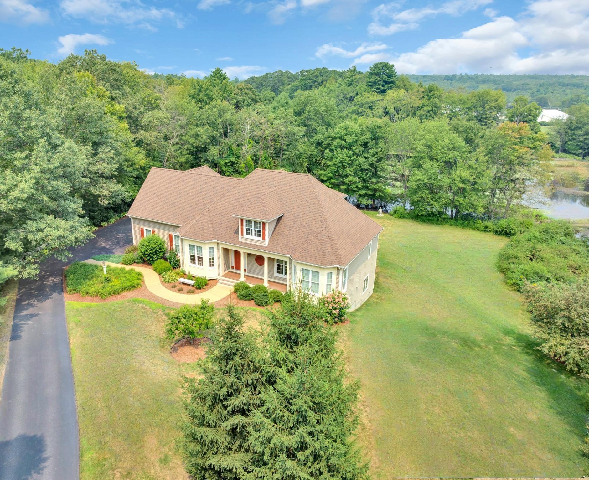 11 Miscoe Hill Road Mendon, MA 01756 - Photo 37 of 40 Gallery Image 37