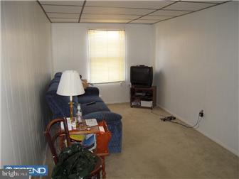 1523 Liberty Avenue Reading, PA 19607 - Photo 3 of 7