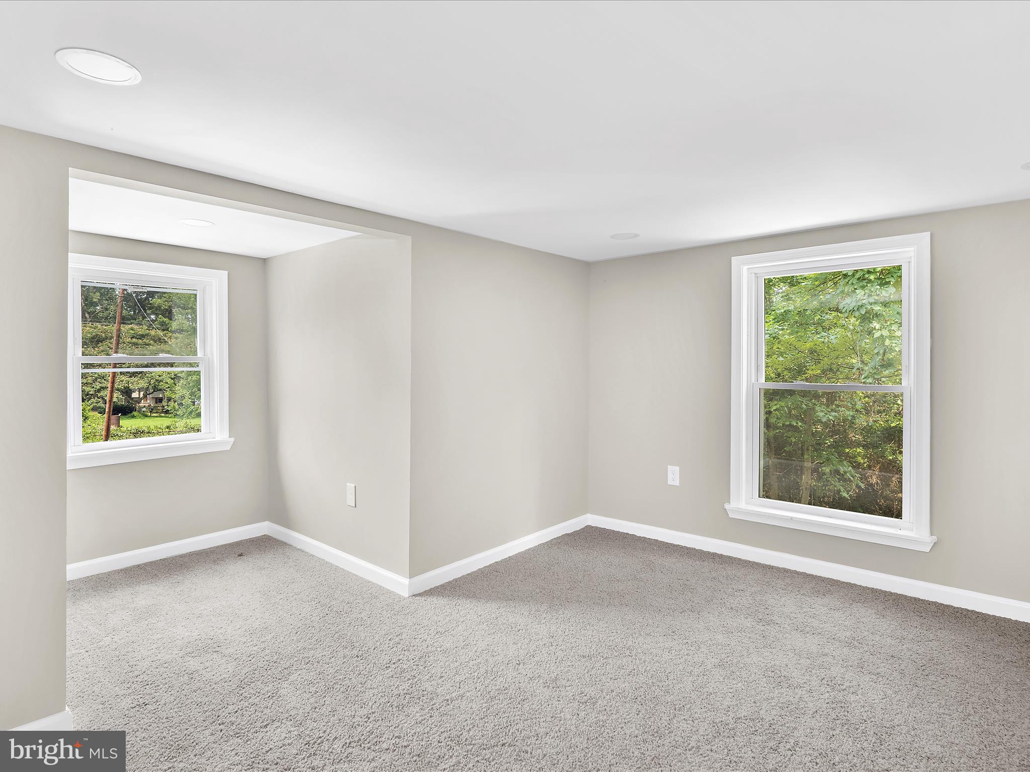 360 Nottingham Road Elkton, MD 21921 - Photo 18 of 32 an empty room with windows