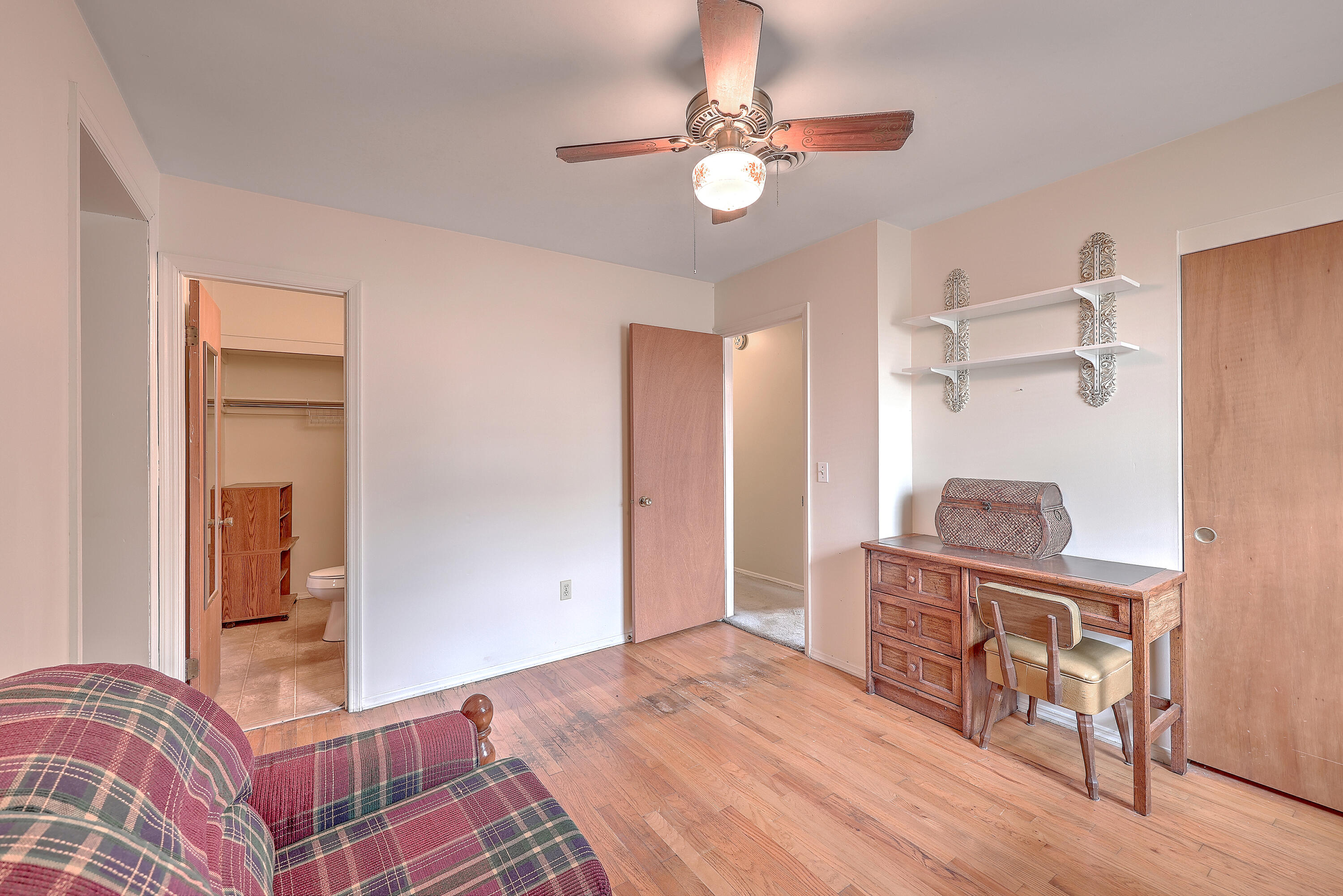 402 Farm Road Goose Creek, SC 29445 - Photo 12 of 24 Den / Powder Room