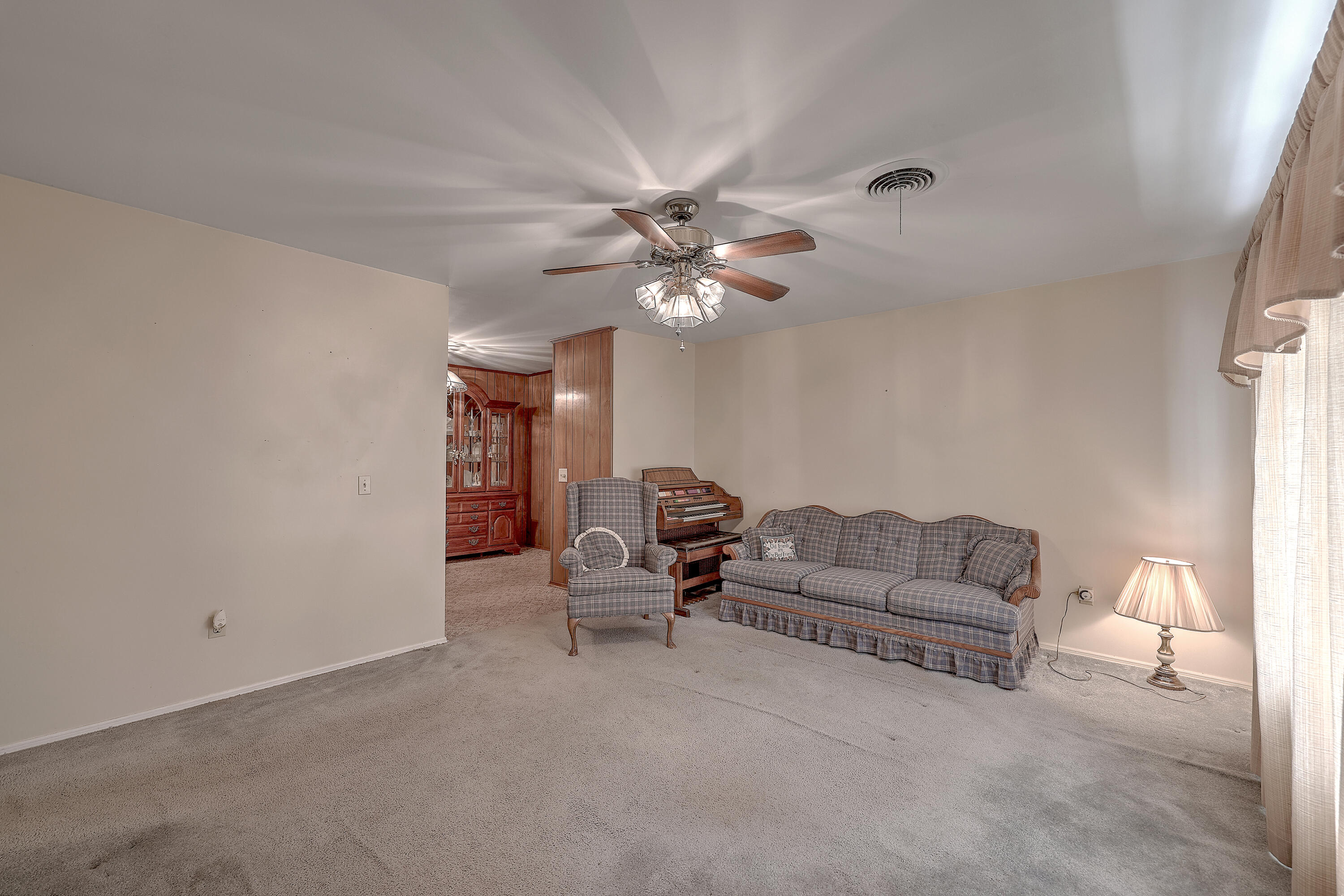 402 Farm Road Goose Creek, SC 29445 - Photo 5 of 24 Living Room