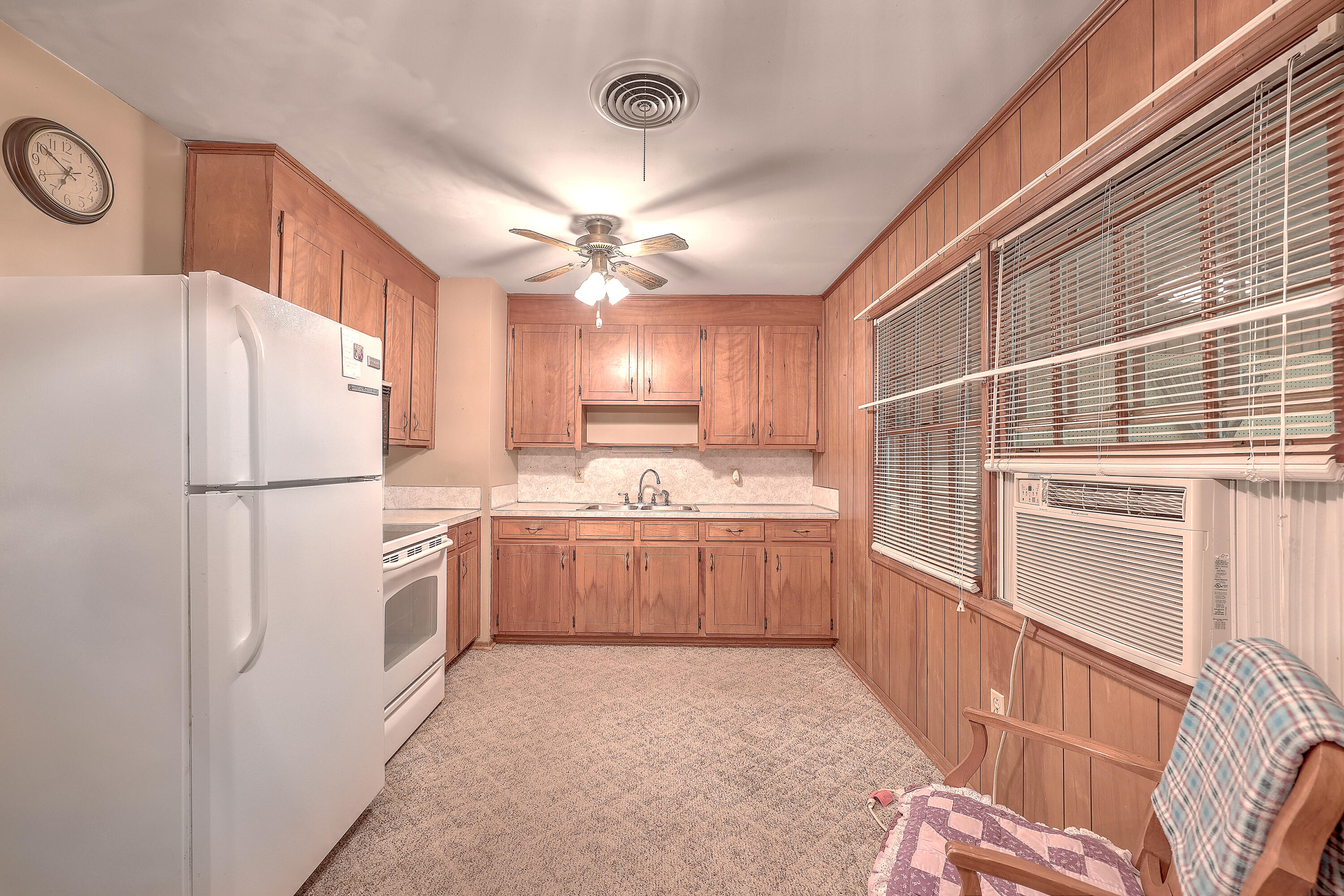 402 Farm Road Goose Creek, SC 29445 - Photo 8 of 24 Kitchen