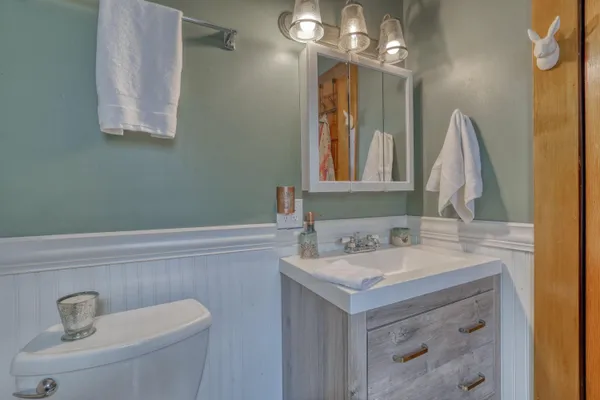 $420,000 | 131 Oakland Avenue, Mukwonago, WI 53149