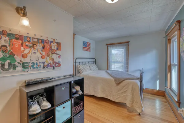 $420,000 | 131 Oakland Avenue, Mukwonago, WI 53149