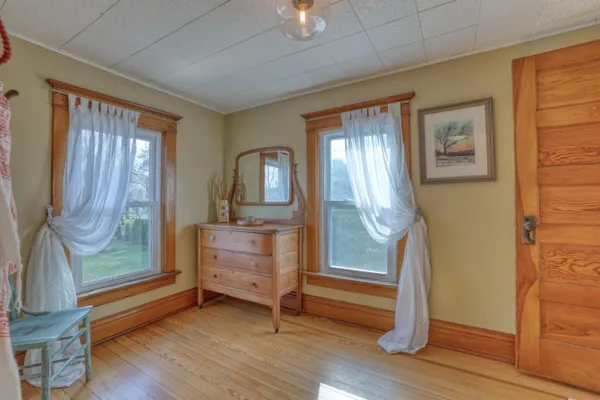 $420,000 | 131 Oakland Avenue, Mukwonago, WI 53149