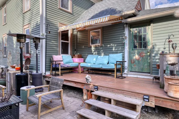 $420,000 | 131 Oakland Avenue, Mukwonago, WI 53149