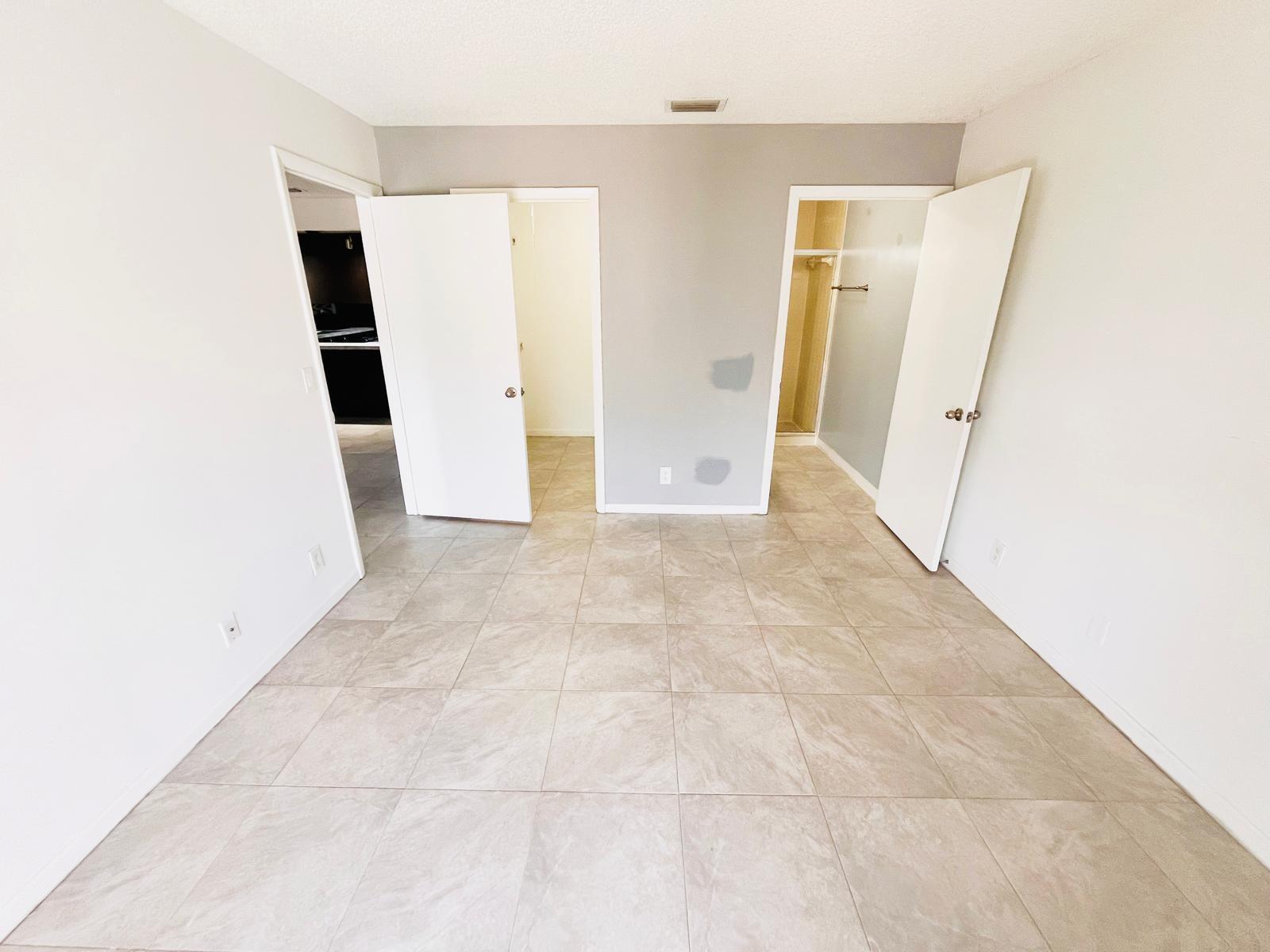 100 West Hidden Valley Boulevard, Unit 110 Boca Raton, FL 33487 - Photo 13 of 18 WhatsApp Image 2026-02-03 at 13.07.56 (5