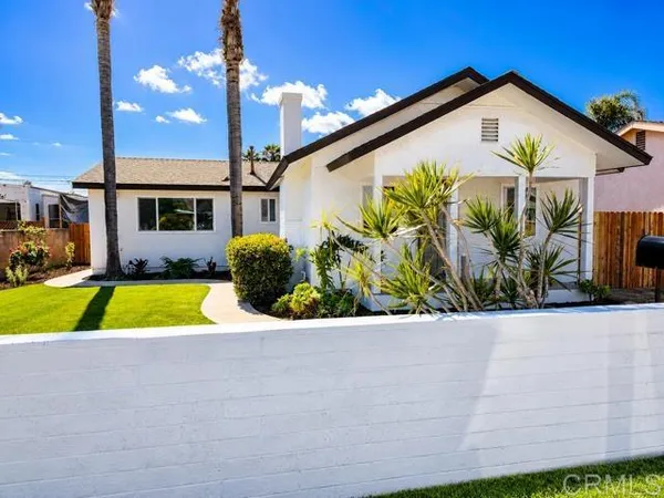 $3,995 | 2040 Earl Street, San Diego, CA 92113