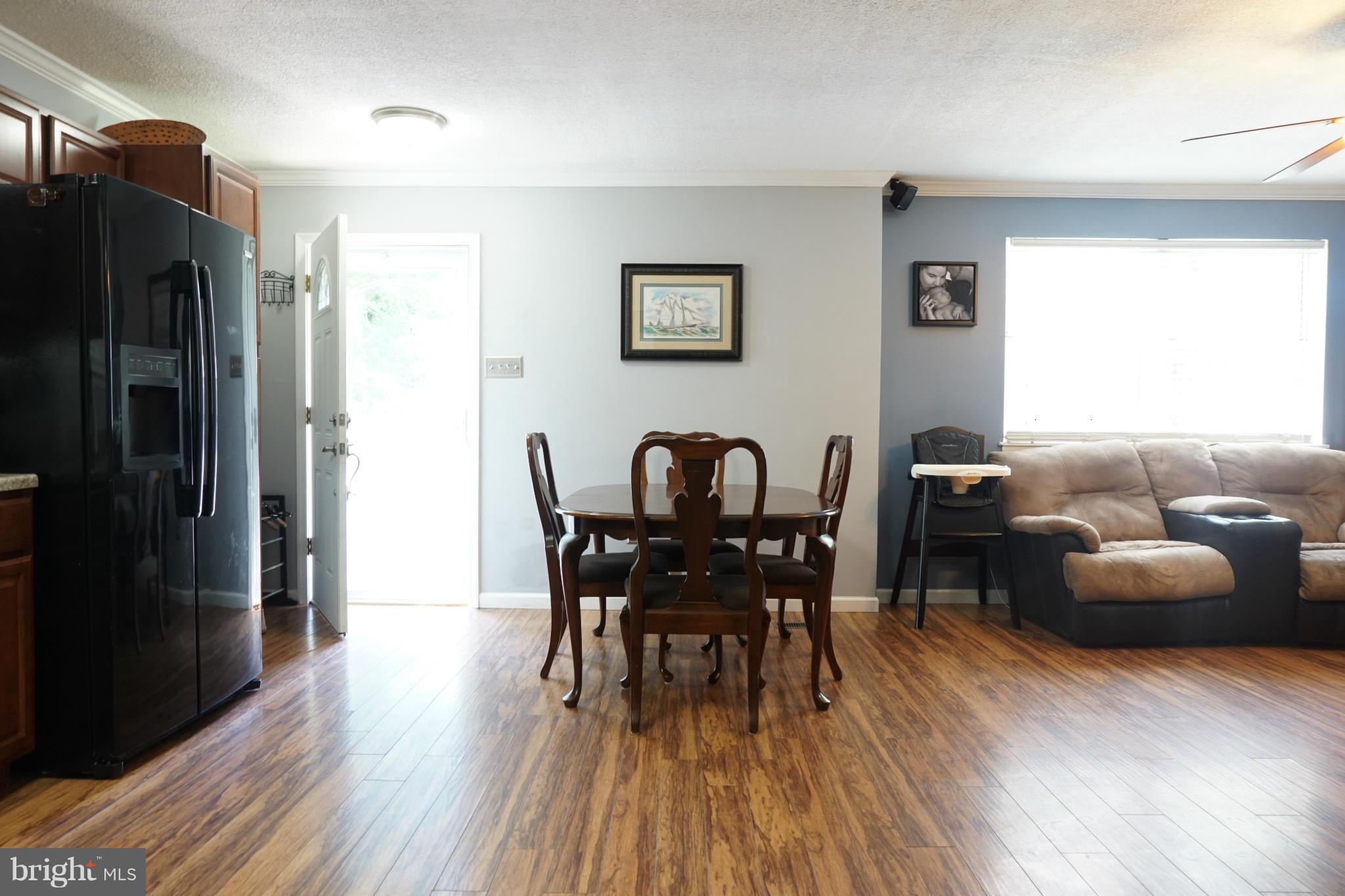527 Maple Way Lusby, MD 20657 - Photo 8 of 18 Interior (General)