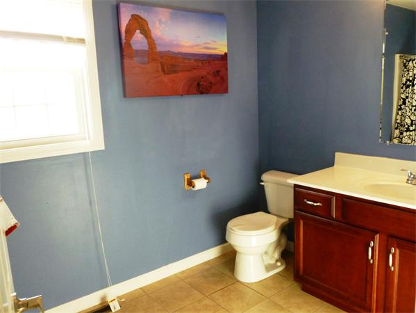 13 Wells Place Springfield, MA 01104 - Photo 11 of 21 Gallery Image 11
