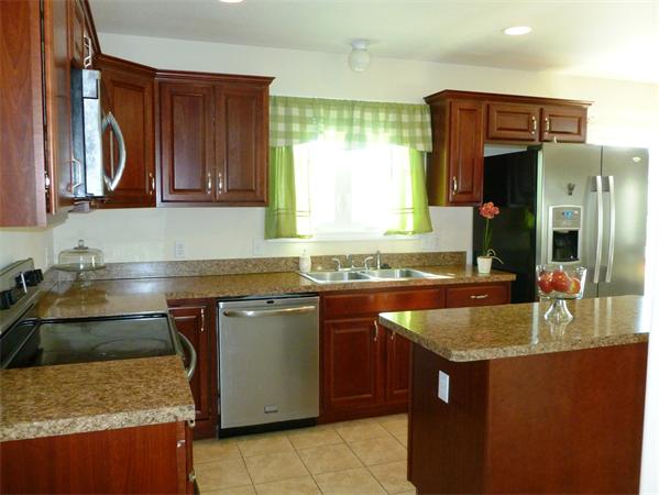 13 Wells Place Springfield, MA 01104 - Photo 8 of 21 Gallery Image 8