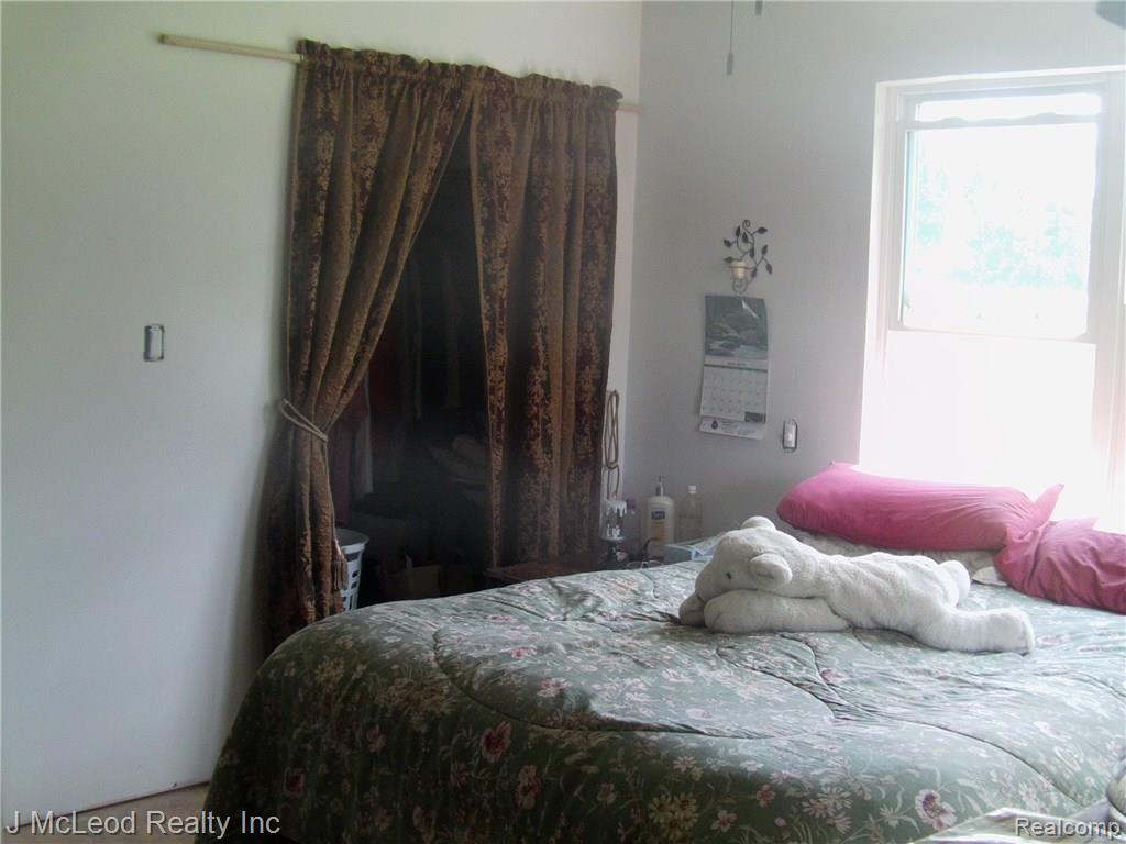 9774 Vassar Road Millington, MI 48746 - Photo 8 of 34 Bed3.JPG