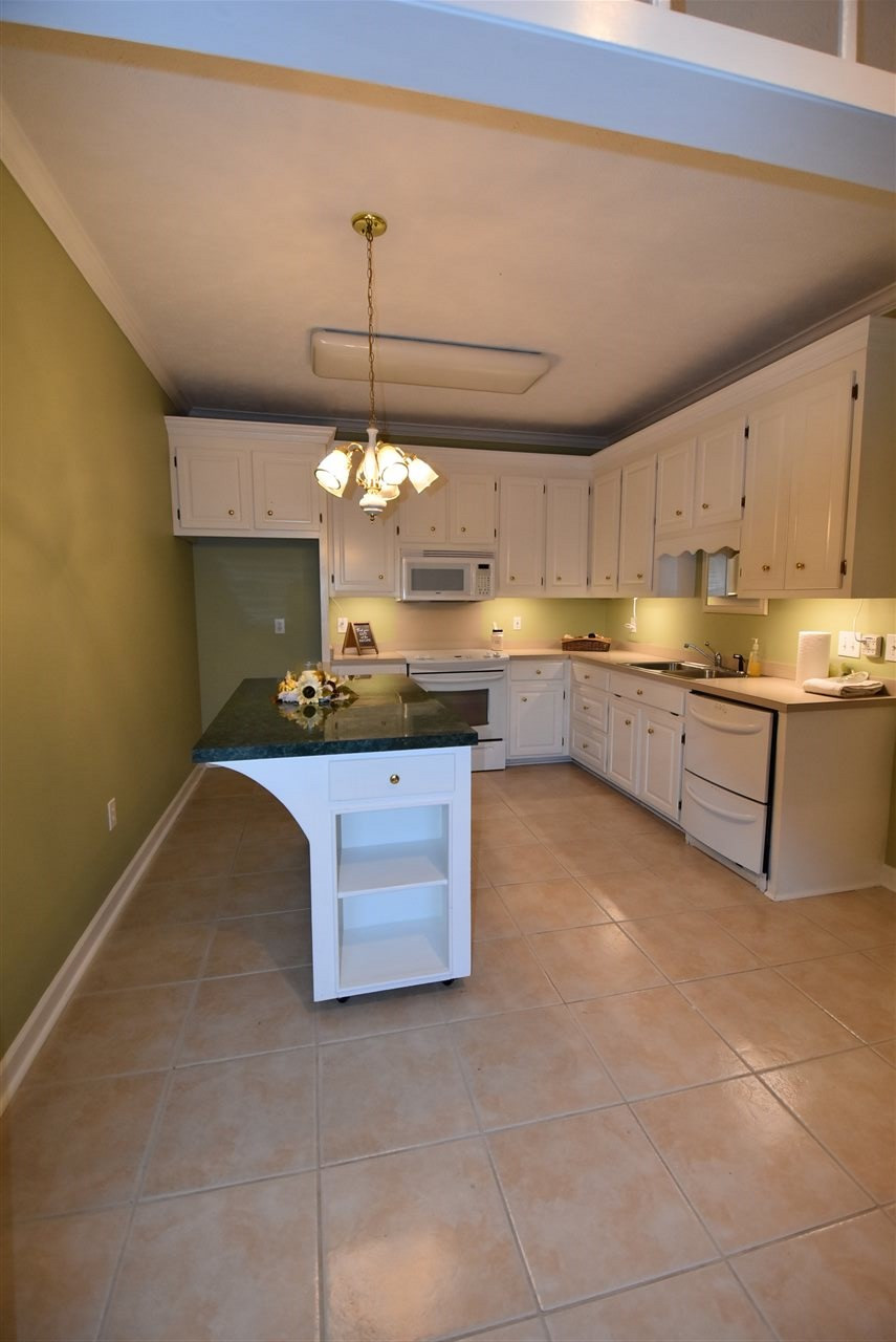 158 Springtree Drive Brandon, MS 39042 - Photo 13 of 33 Photo 13