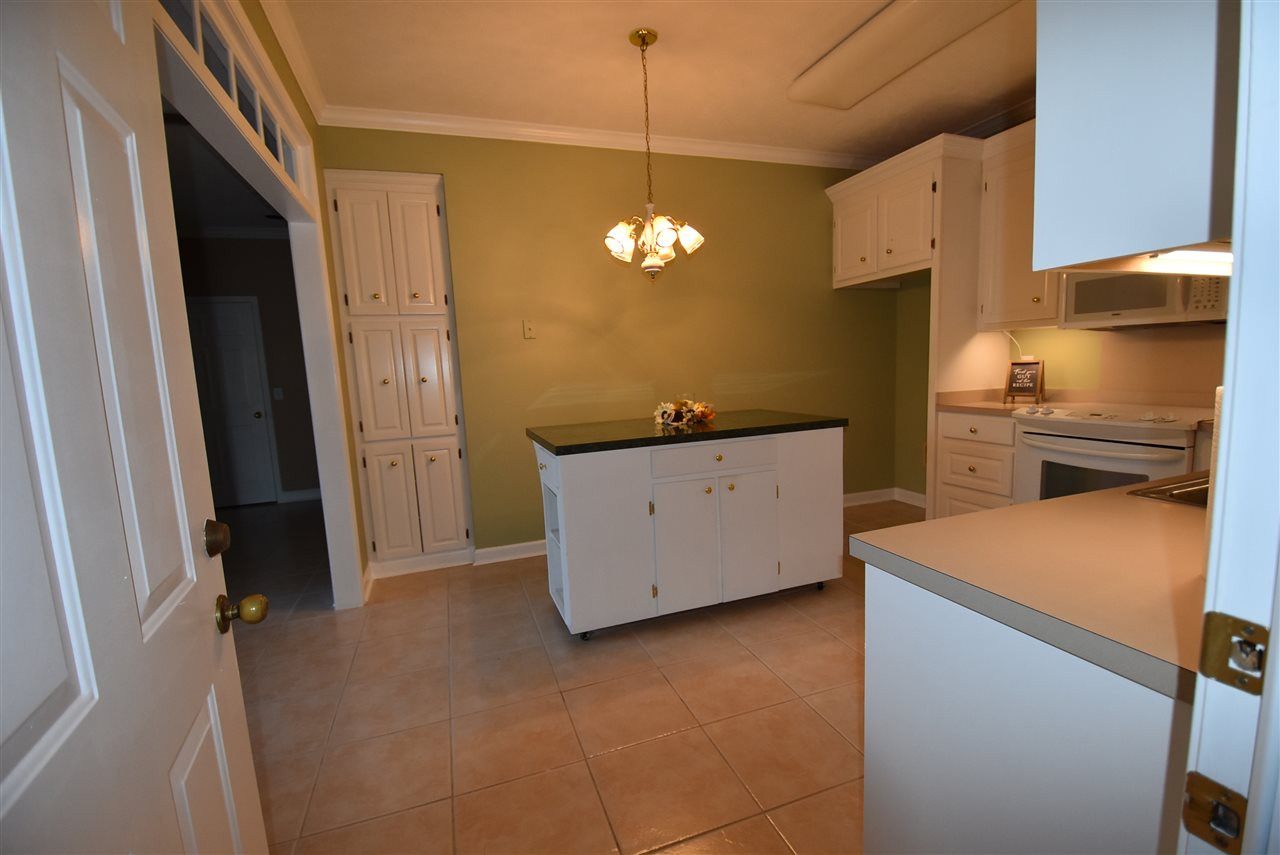 158 Springtree Drive Brandon, MS 39042 - Photo 10 of 33 Photo 10
