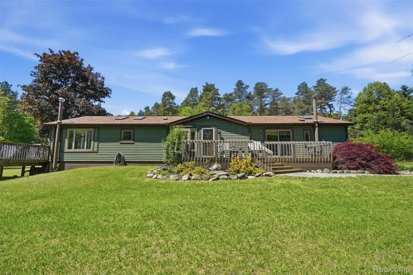 $580,000 | 3167 Roods Lake Road, Lapeer, MI 48446