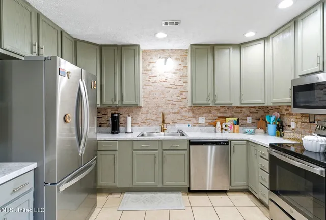 $219,000 | 4 Longbow Road, Petal, MS 39465