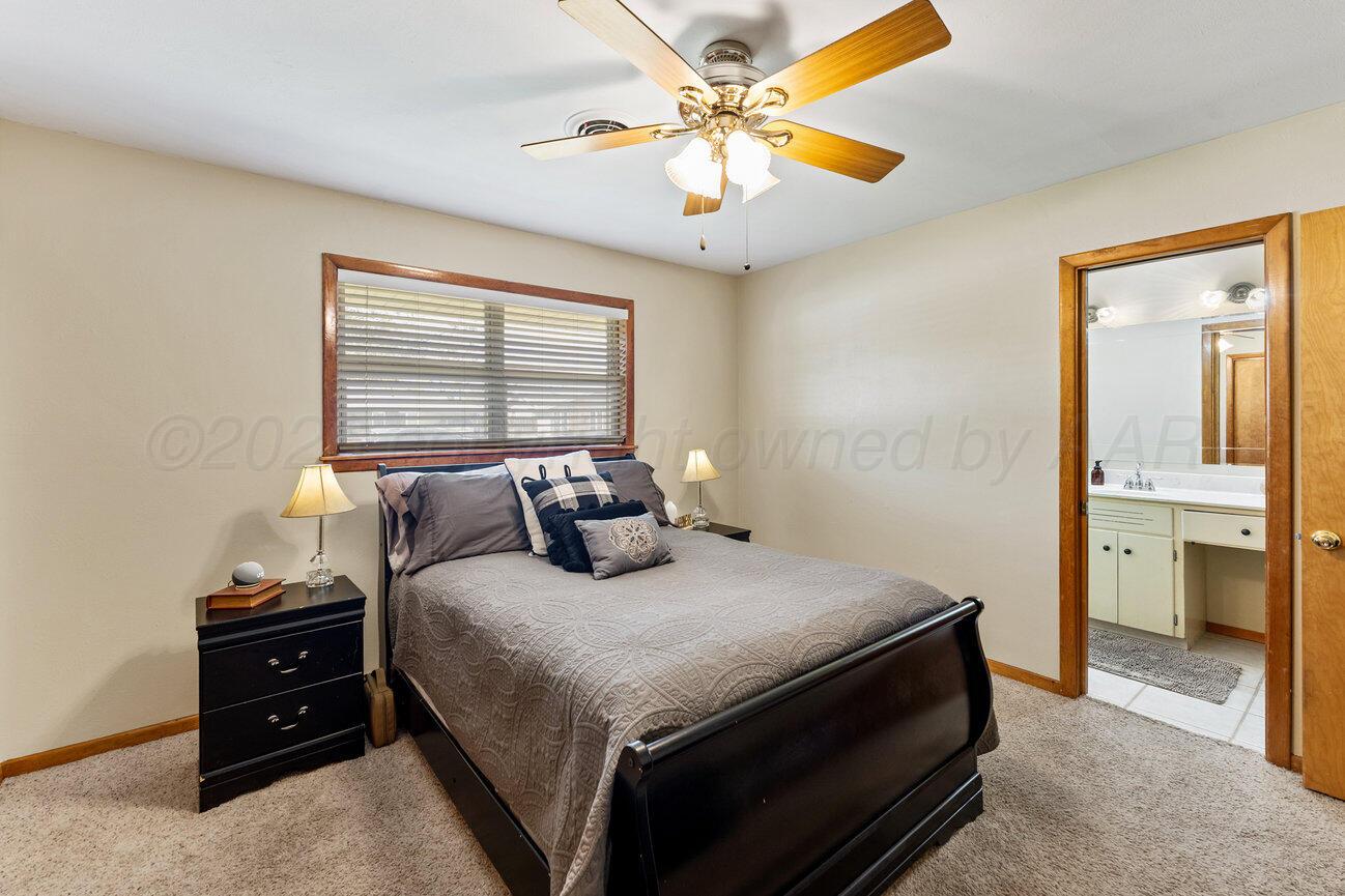 2820 Lloyd Drive Amarillo, TX 79110 - Photo 20 of 46 Primary Bedroom-4