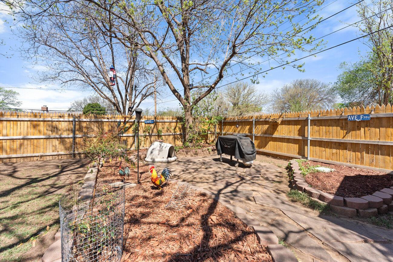 2820 Lloyd Drive Amarillo, TX 79110 - Photo 42 of 46 Backyard
