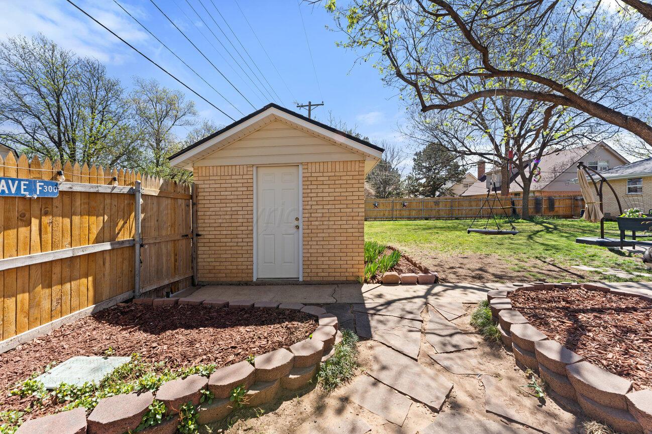 2820 Lloyd Drive Amarillo, TX 79110 - Photo 45 of 46 Storage Shed