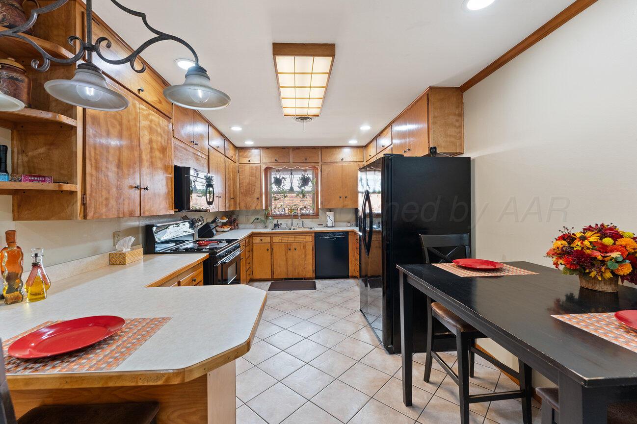 2820 Lloyd Drive Amarillo, TX 79110 - Photo 9 of 46 Kitchen-2