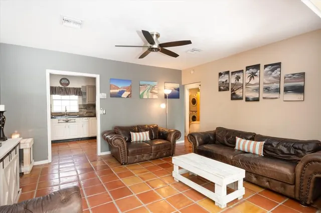 $2,999 | 501 Southwest 12th Court, Fort Lauderdale, FL 33315