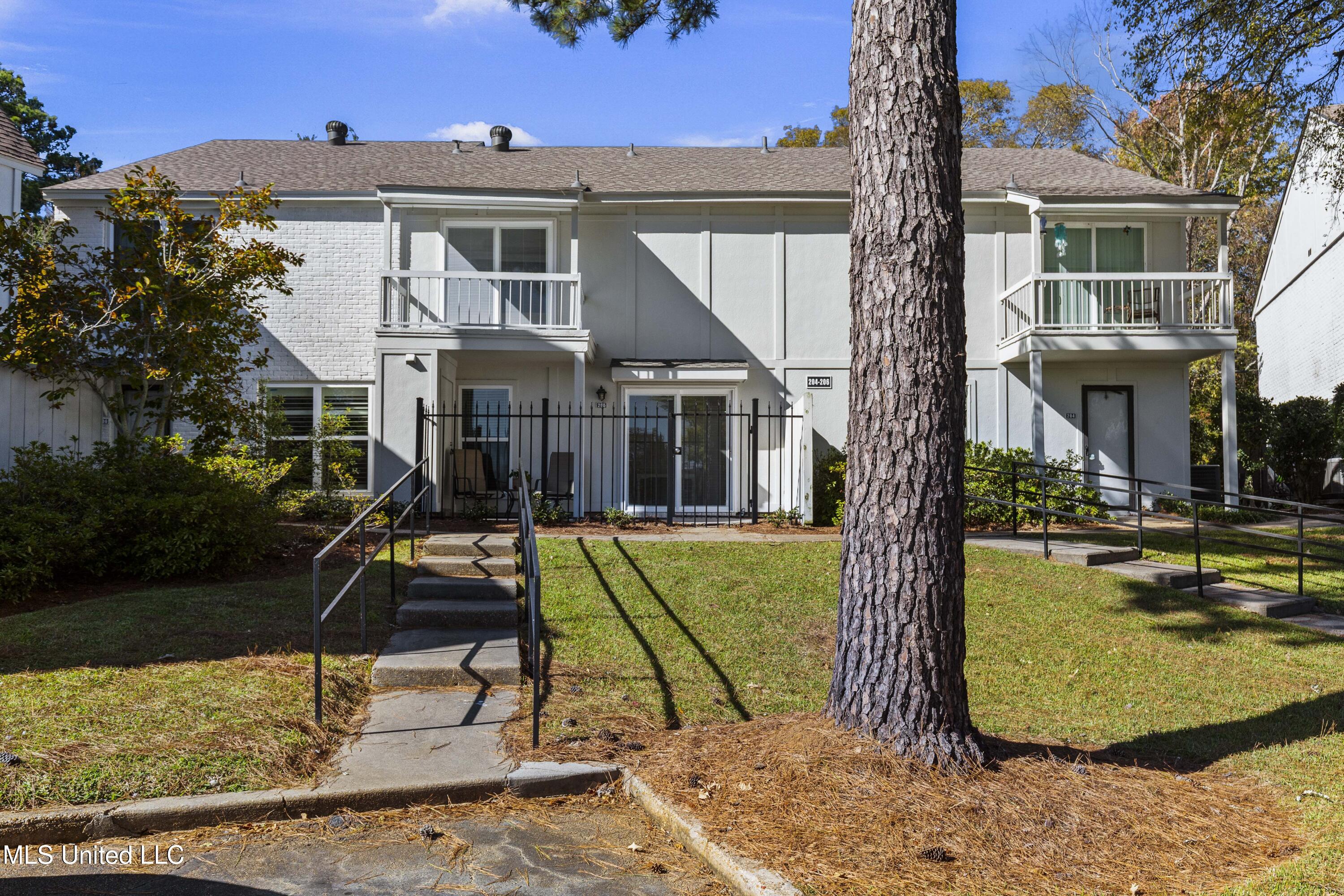 550 Post Road, Unit 205 Ridgeland, MS 39157 - Photo 3 of 70 Unit 205-1