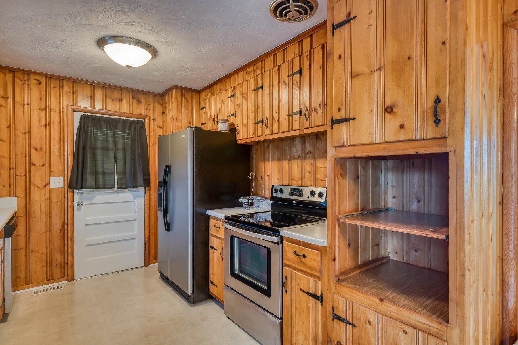 110 Lynfield Road Bristol, TN 37620 - Photo 9 of 20 Lynfield Rd 9