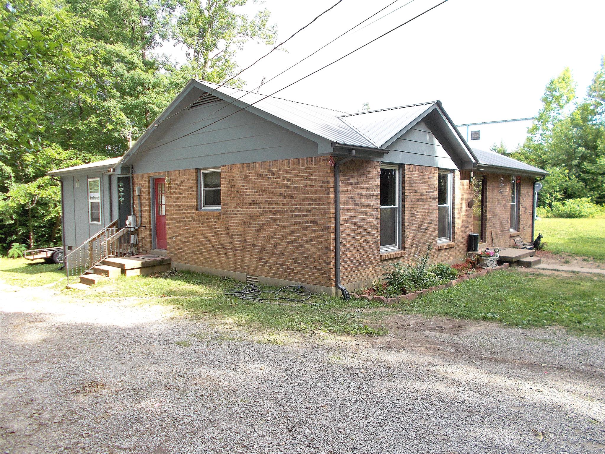 105 Burnett Road Dickson, TN 37055 - Photo 3 of 27 Gallery Image 3