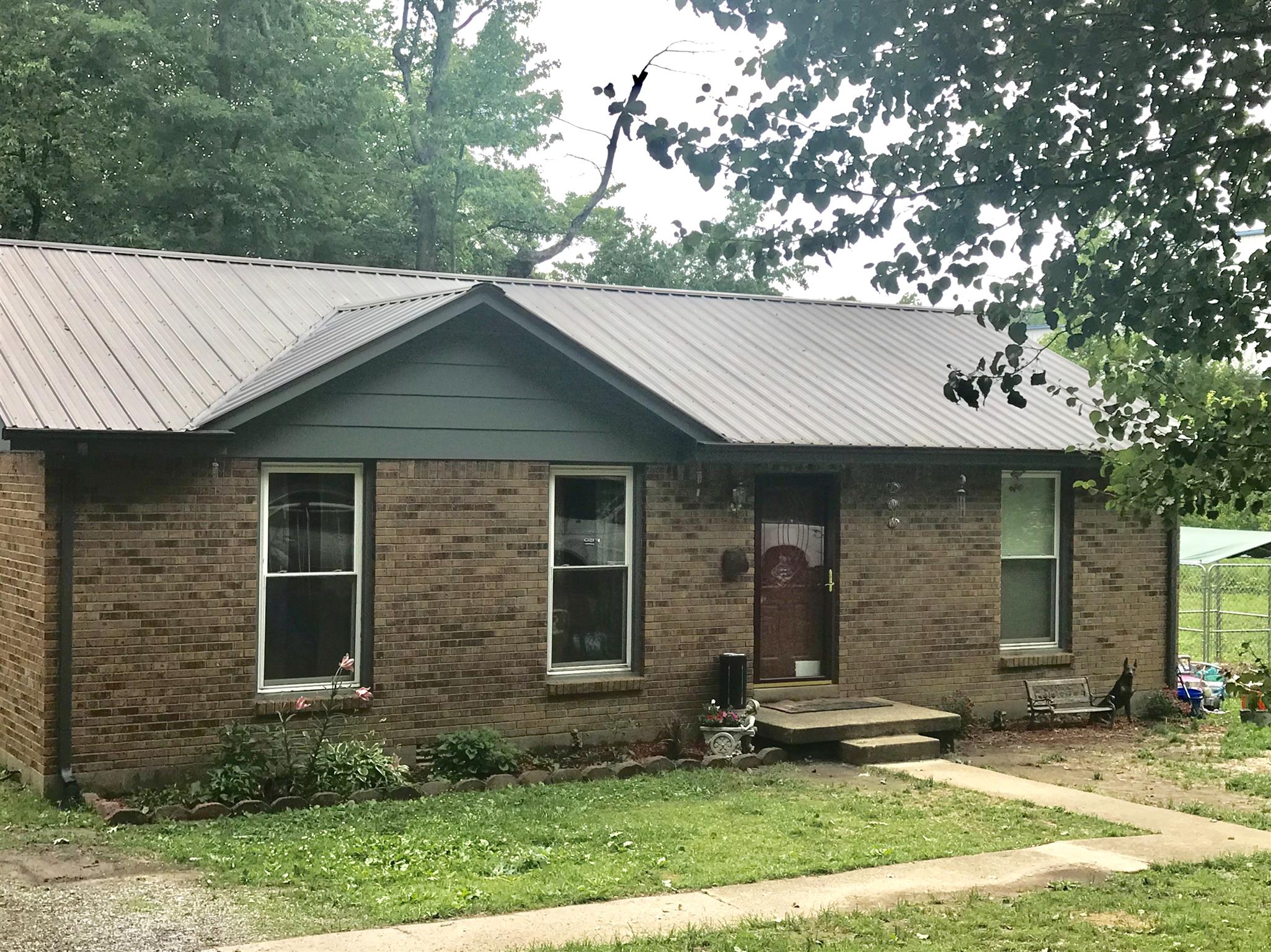 105 Burnett Road Dickson, TN 37055 - Photo 4 of 27 Gallery Image 4