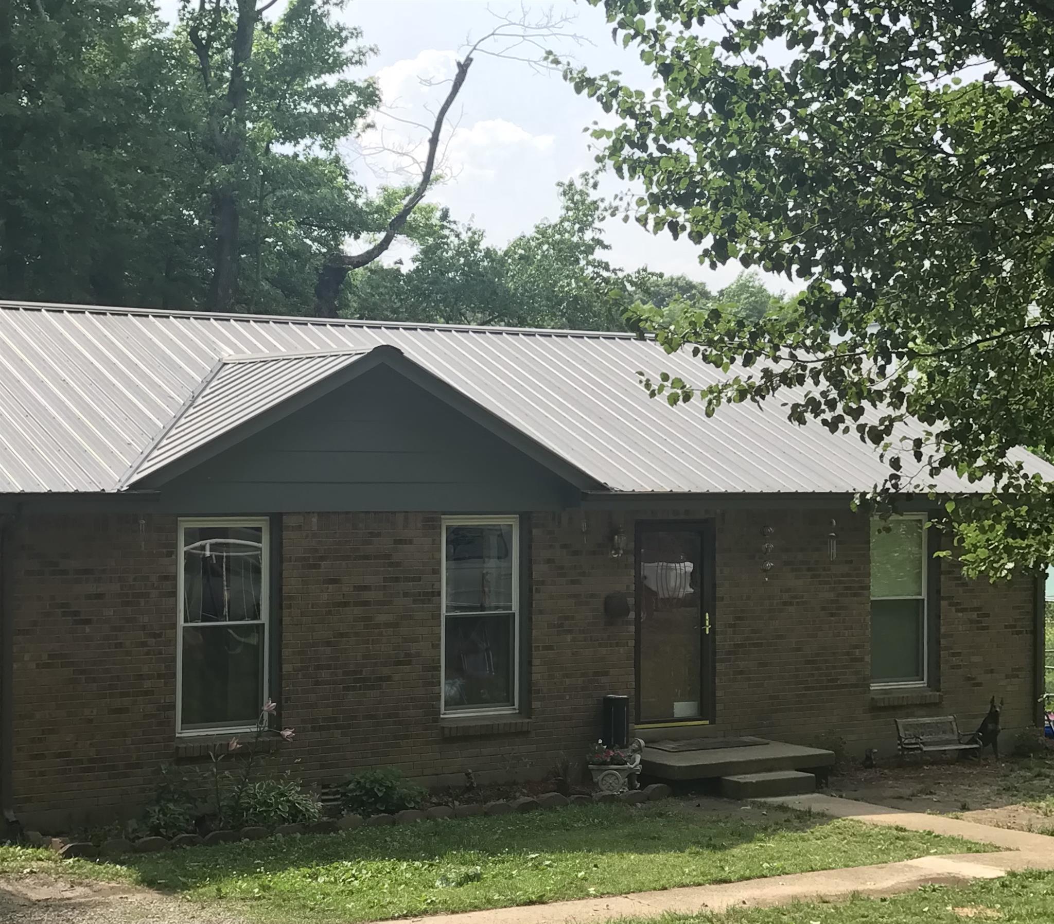 105 Burnett Road Dickson, TN 37055 - Photo 7 of 27 Gallery Image 7