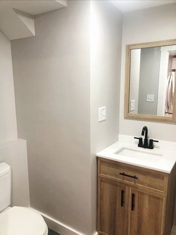 18 Appleton Street Lowell, MA 01852 - Photo 4 of 6