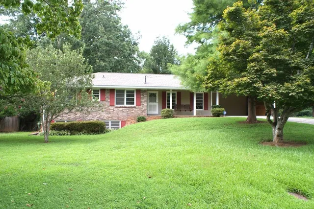 $2,600 | 6725 Ridge Moore Drive Northwest, Peachtree Corners, GA 30360