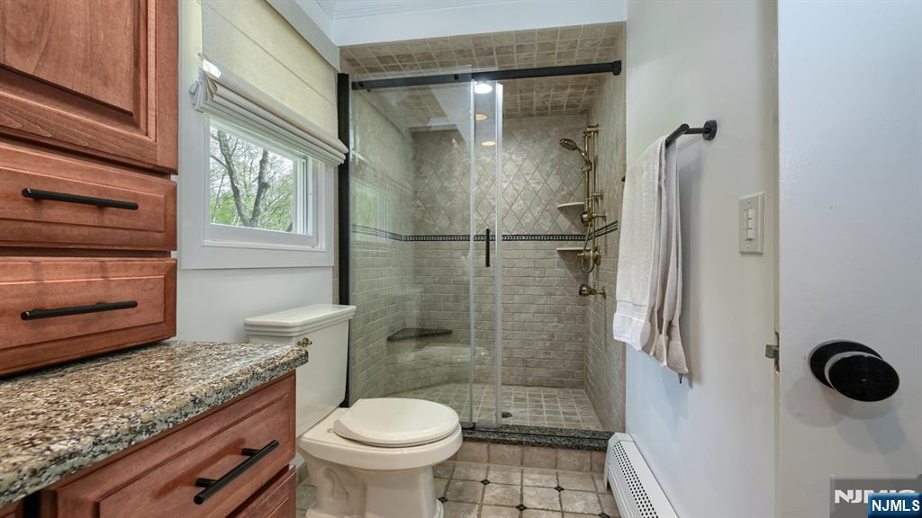 112 Urban Club Road Wayne, NJ 07470 - Photo 20 of 39