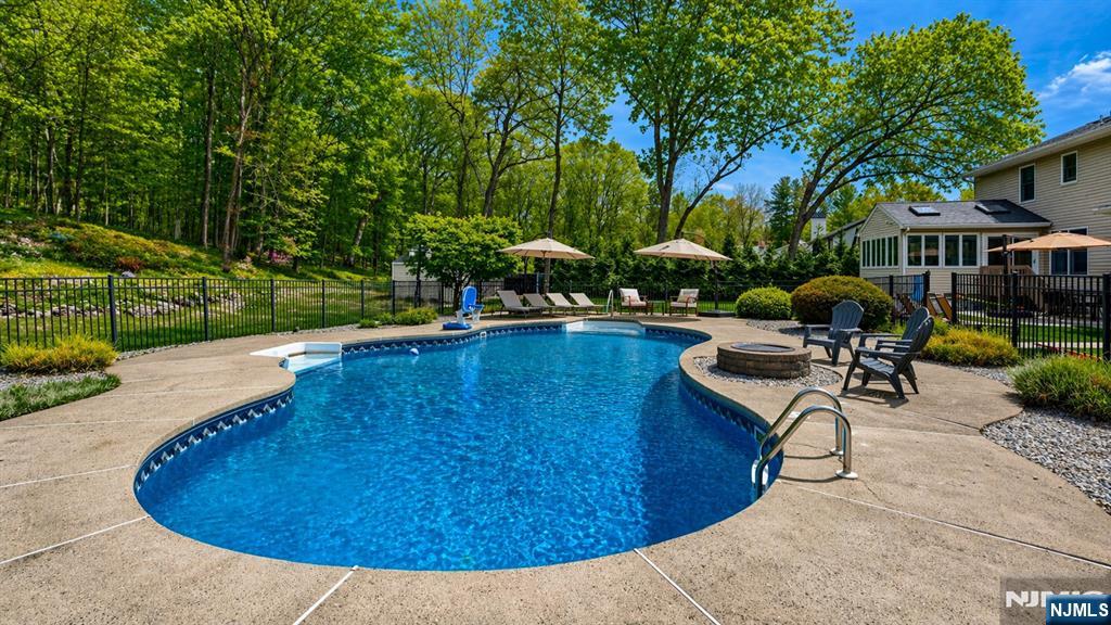 112 Urban Club Road Wayne, NJ 07470 - Photo 29 of 39