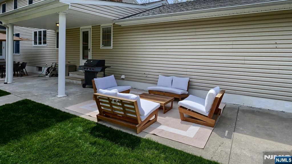 112 Urban Club Road Wayne, NJ 07470 - Photo 31 of 39