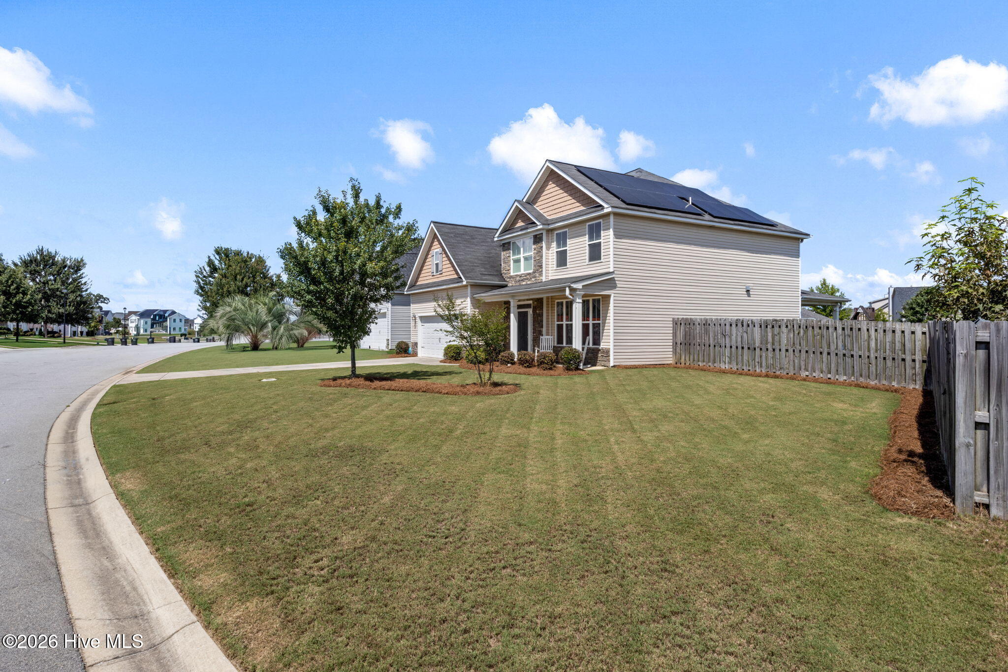 4-web-or-mls-904 Inman Drive-58