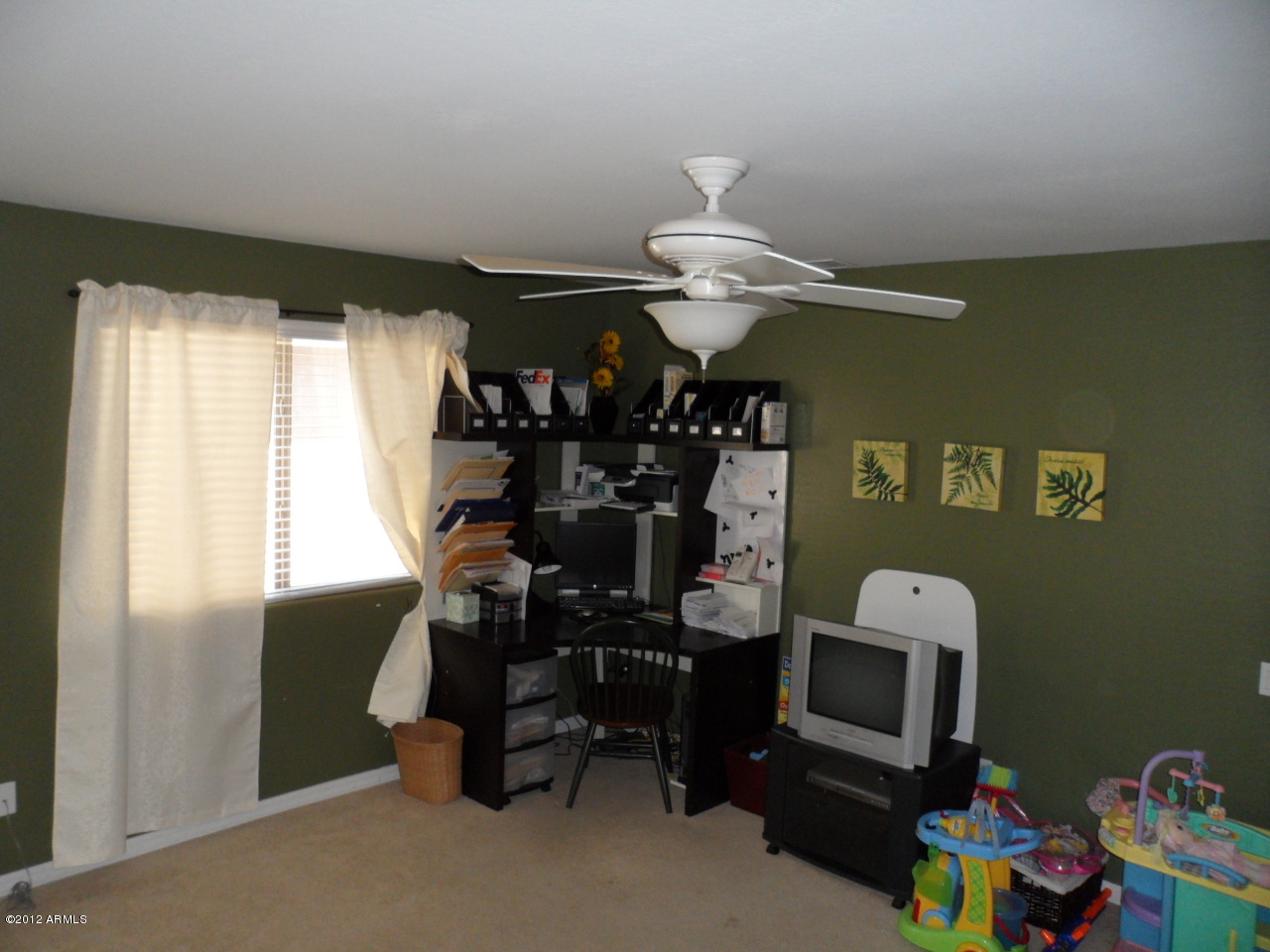 2014 West Davis Road Phoenix, AZ 85023 - Photo 14 of 22