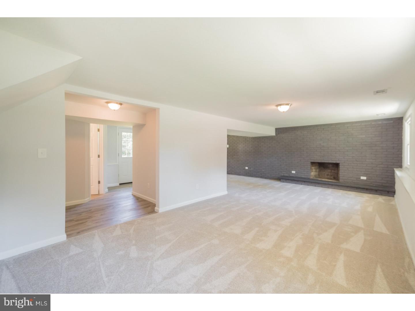 15 Yale Road Atco, NJ 08004 - Photo 14 of 25 Family Room