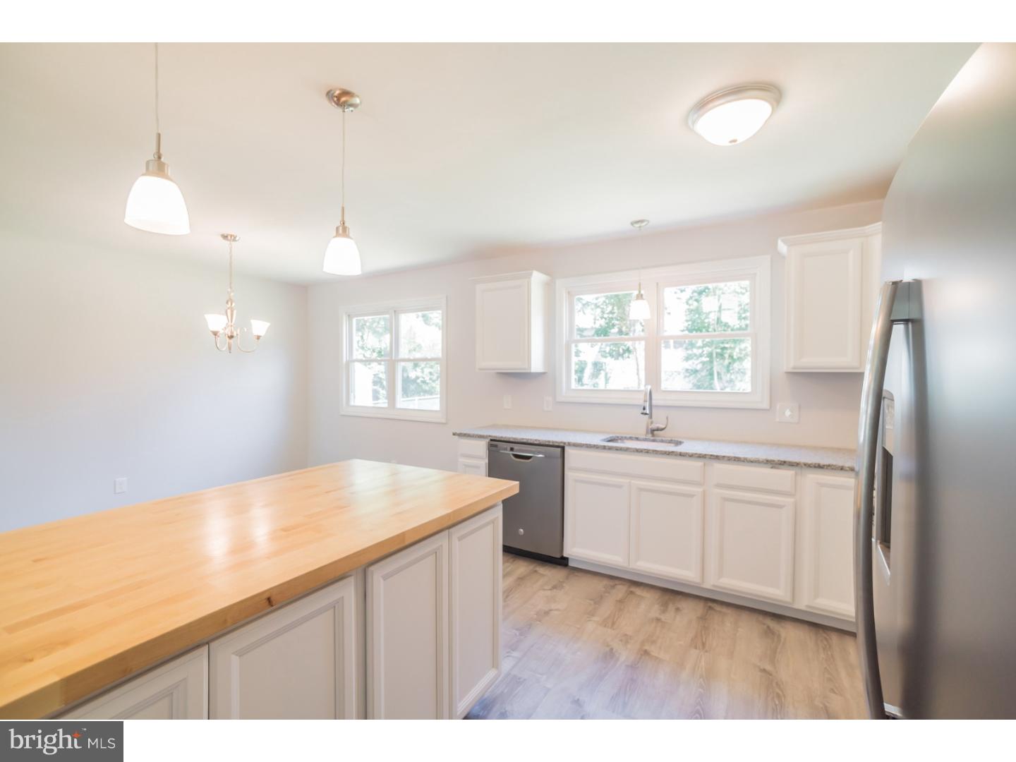 15 Yale Road Atco, NJ 08004 - Photo 9 of 25 Kitchen