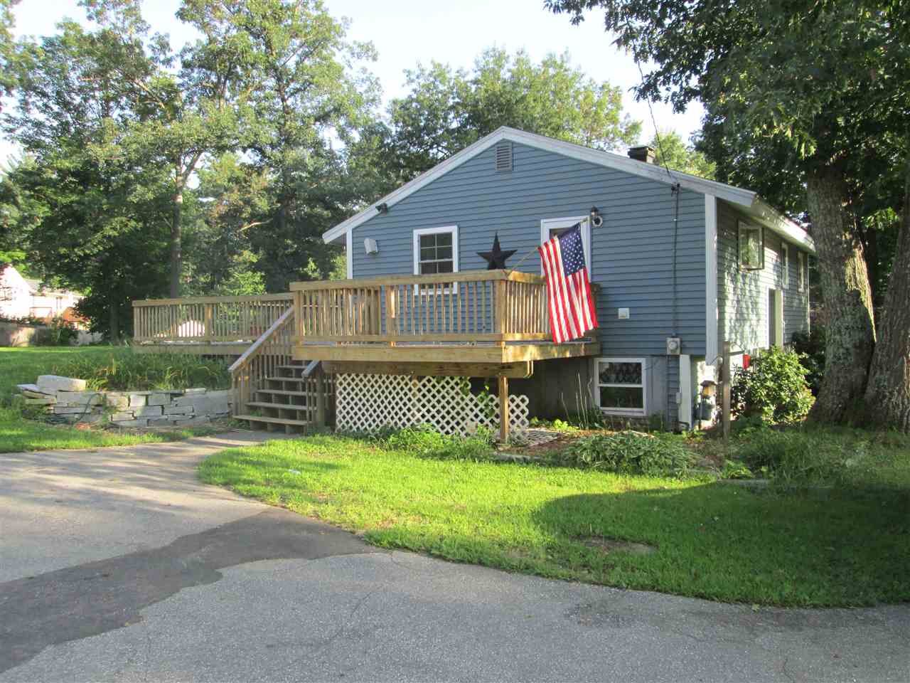 9 Pilgrim Avenue Merrimack, NH 03054 - Photo 23 of 24 Gallery Image 23