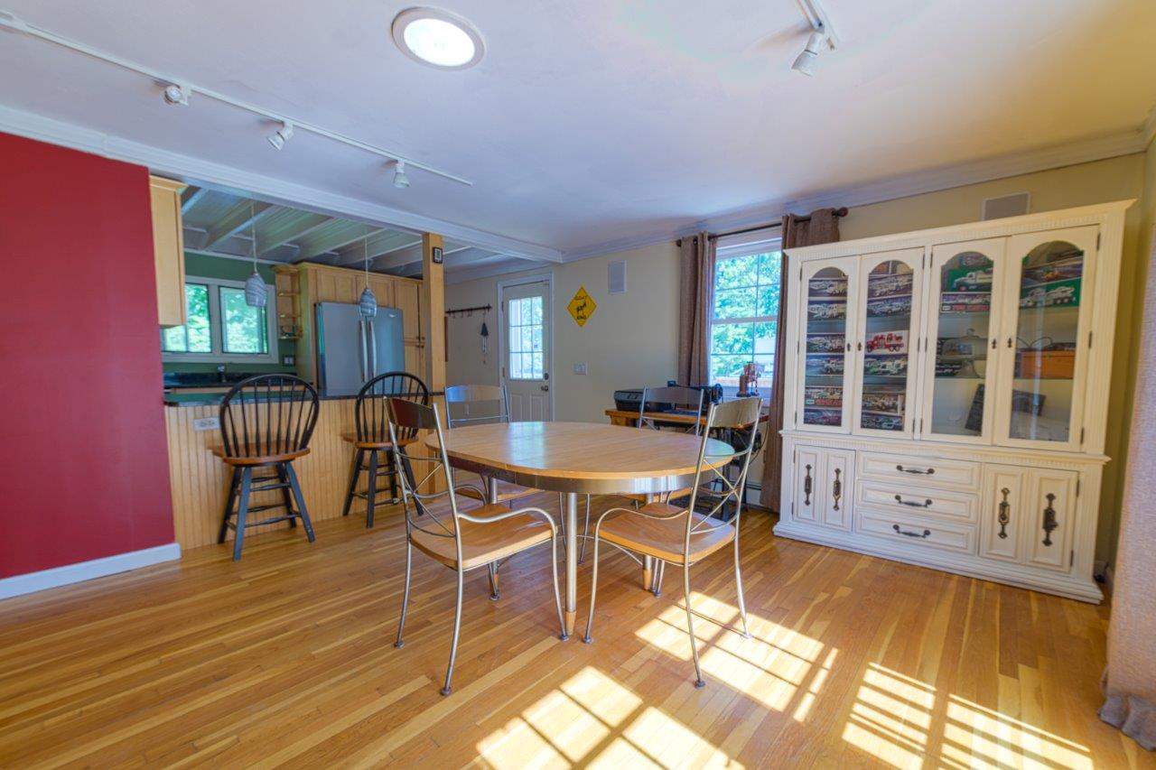 9 Pilgrim Avenue Merrimack, NH 03054 - Photo 5 of 24 Gallery Image 5