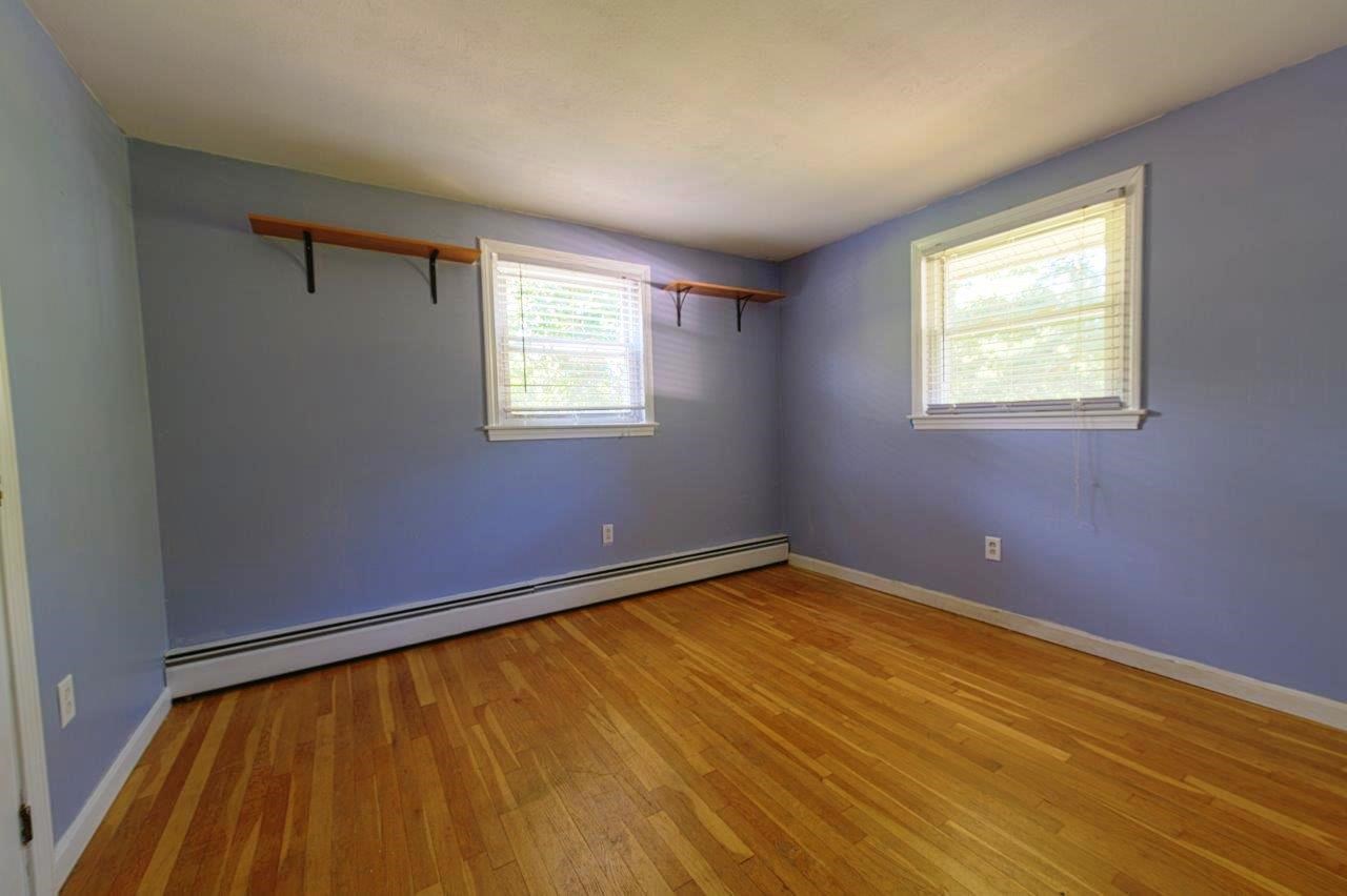 9 Pilgrim Avenue Merrimack, NH 03054 - Photo 10 of 24 Gallery Image 10