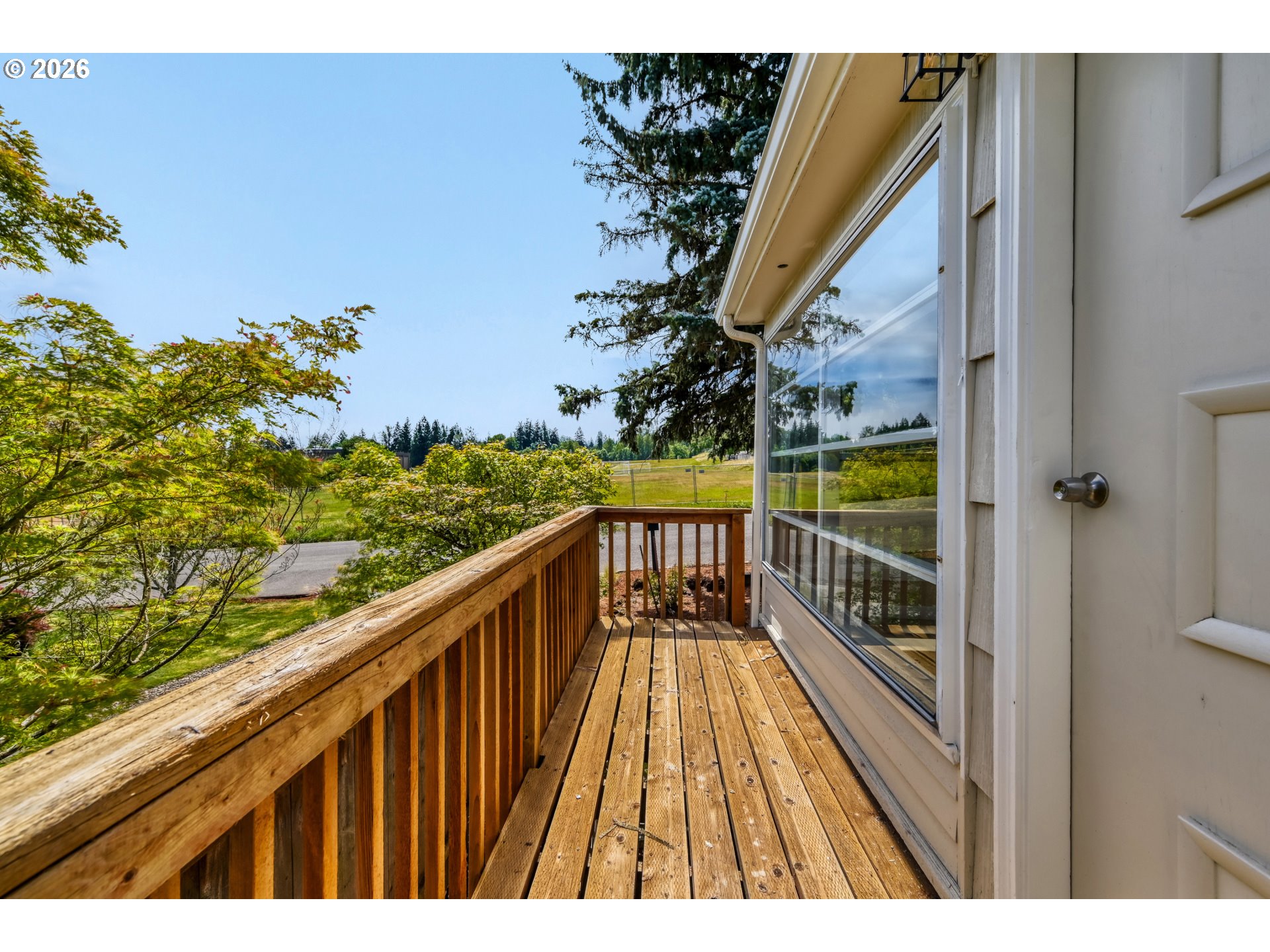 10244 Southwest 40th Avenue Portland, OR 97219 - Photo 27 of 38
