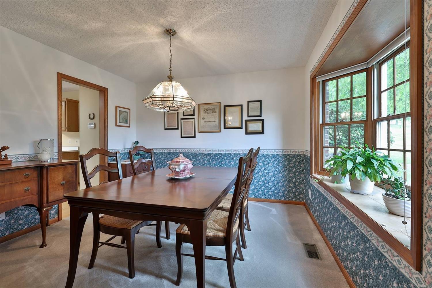 2390 Neeb Road Cincinnati, OH 45238 - Photo 17 of 40