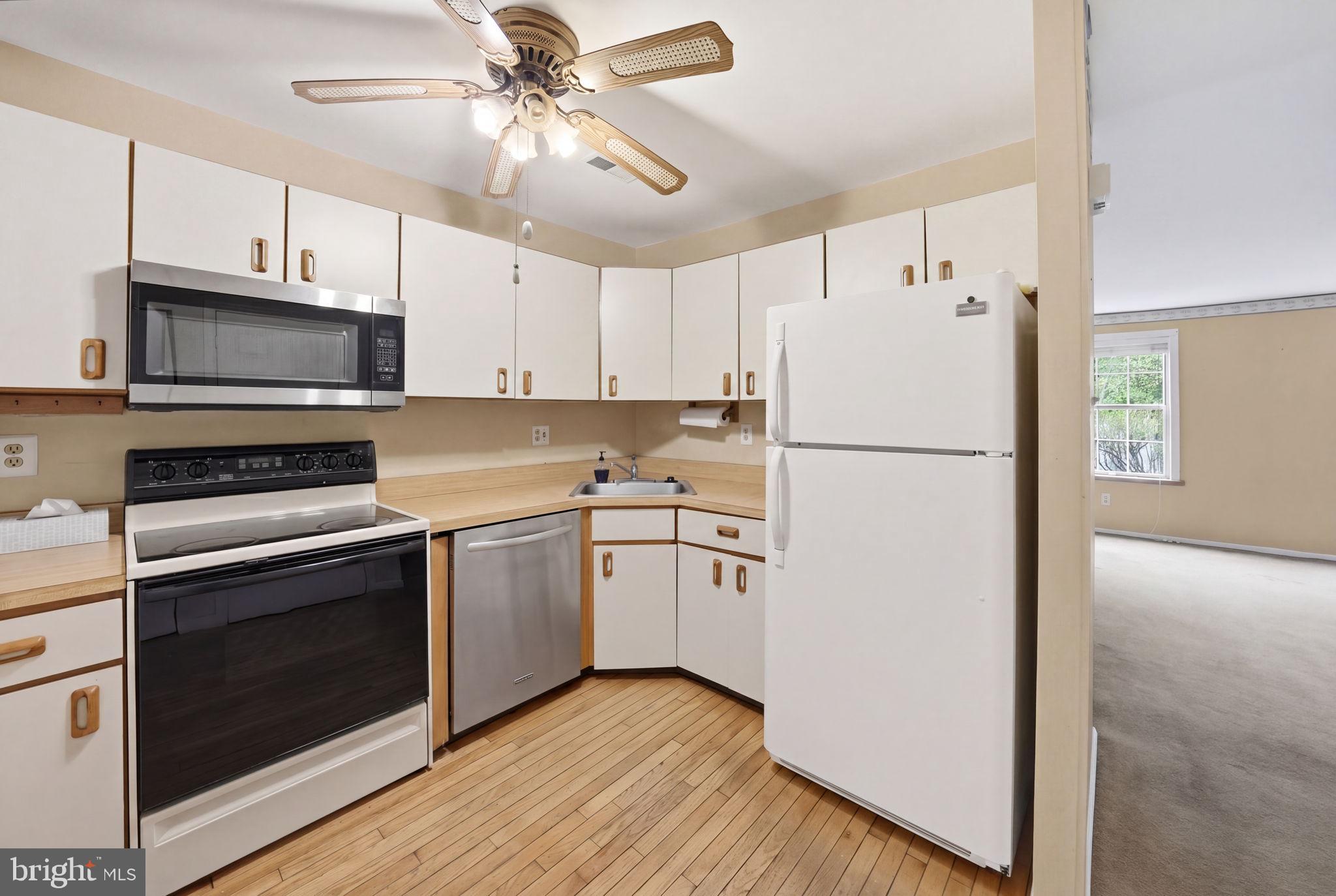 1614 Huntingdon Mews Clementon, NJ 08021 - Photo 11 of 29