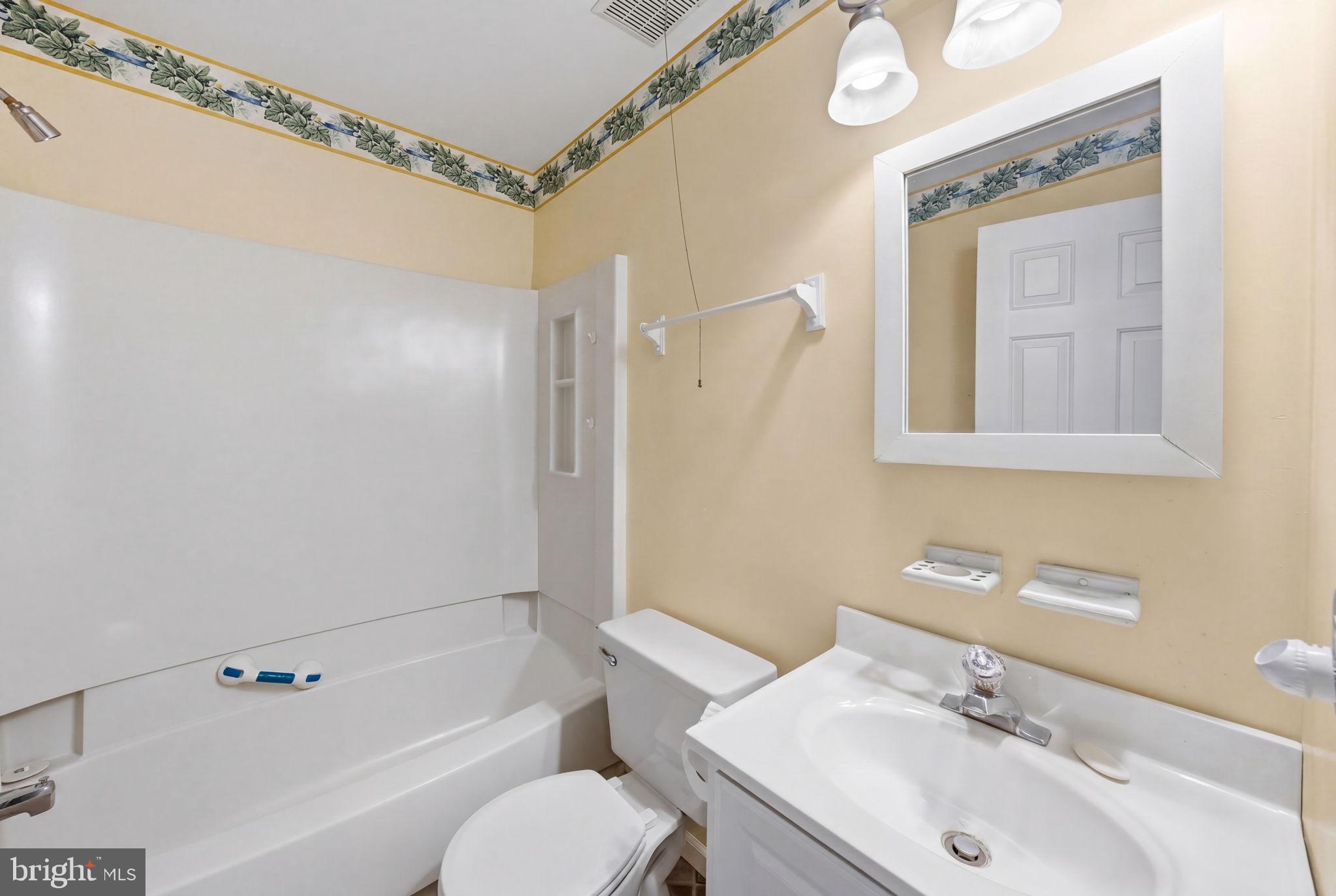 1614 Huntingdon Mews Clementon, NJ 08021 - Photo 13 of 29